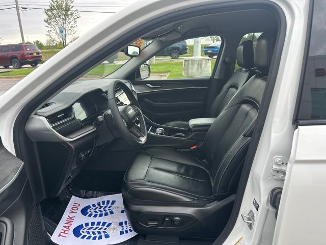 2023 Jeep Grand Cherokee Limited - Bright White Clearcoat exterior view 11
