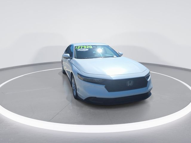 Used 2025 Platinum White Pearl Honda LX image 2