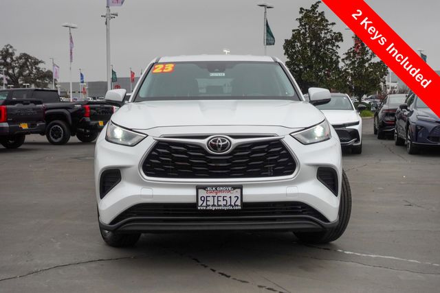 used 2023 Toyota Highlander car, priced at $32,900