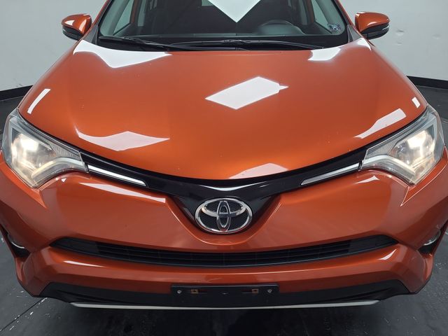 2016 – Toyota – RAV4