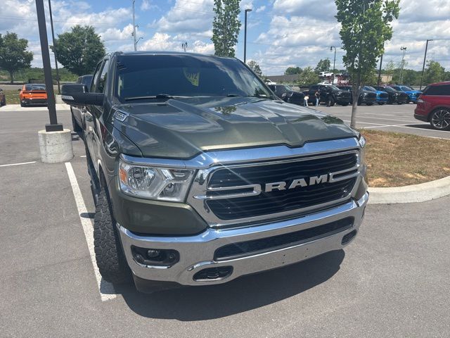 2020 RAM 1500 Big Horn/Lone Star 4x4 Crew Cab 5'7's photo