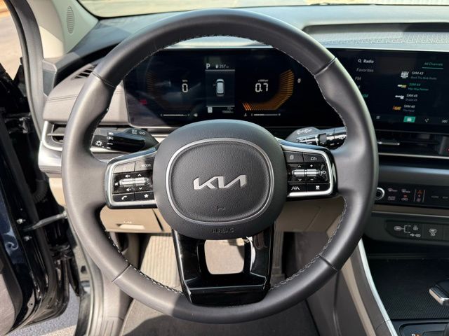 used 2025 Kia Carnival car, priced at $34,838