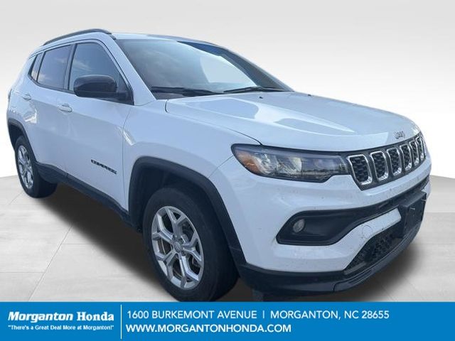 Bright White Clearcoat 2024 Jeep Compass SUV / Crossover Four-Wheel Drive 8-Speed Automatic