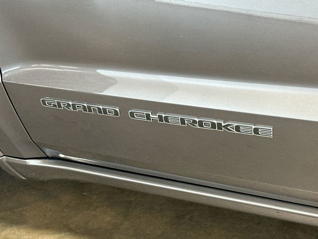 2018 Jeep Grand Cherokee Overland Gray at Luther Ford