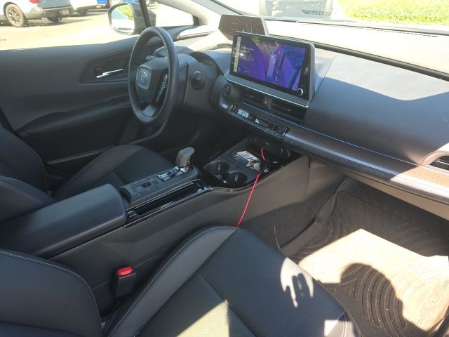 2024 Toyota Prius XLE - Photo 12