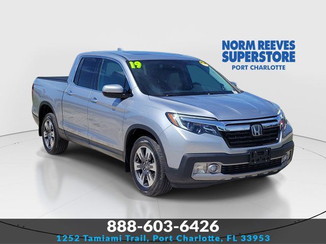 Silver 2019 Honda Ridgeline RTL-E AWD Pickup Truck All-Wheel Drive 6-Speed Automatic
