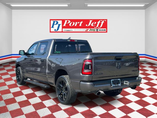 View vehicle photo 6