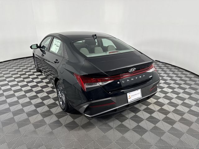 New 2025 Hyundai Elantra Hybrid For Sale in Indianapolis, IN