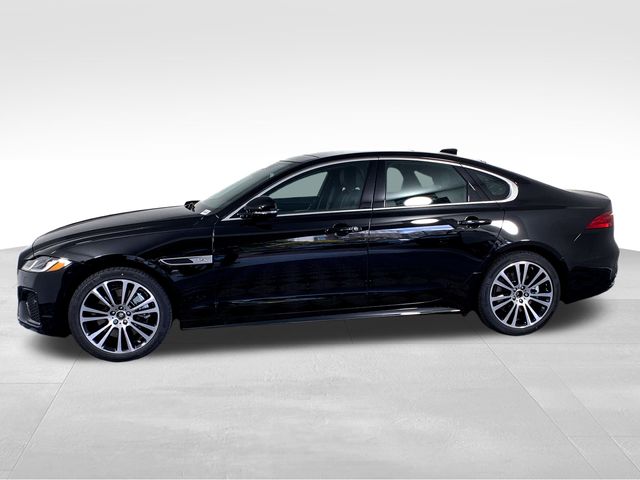 2024 Jaguar XF R-Dynamic SE 4