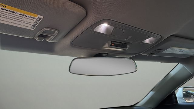 Used 2018 Silver Chevrolet 1LT image 27