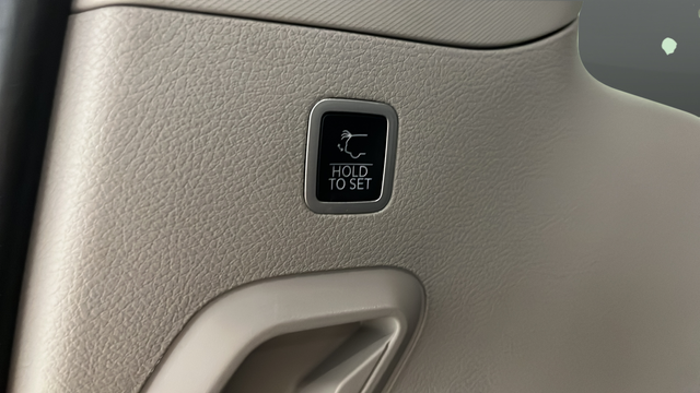 Used 2023 Bright White Clearcoat Jeep Base image 31
