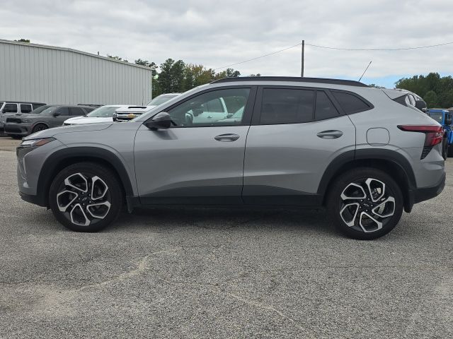 Photo of 2024 Chevrolet Trax 2RS in Dallas, GA - 2,  2024 Chevrolet Trax 2RS:44371A