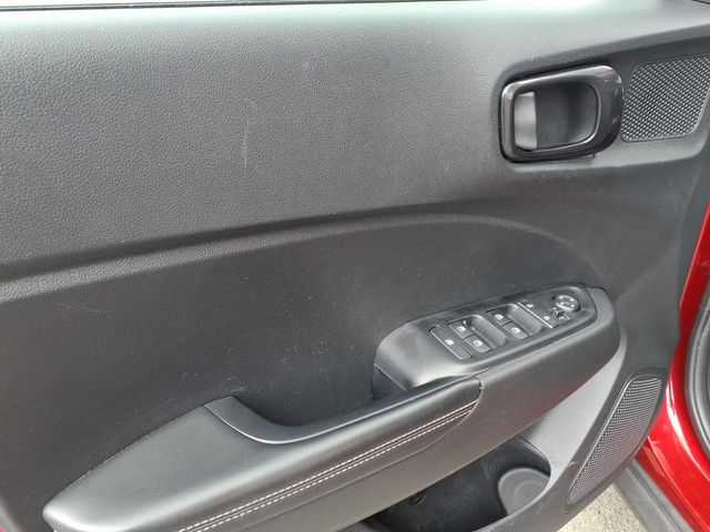 2024 Hyundai Venue - Image 11