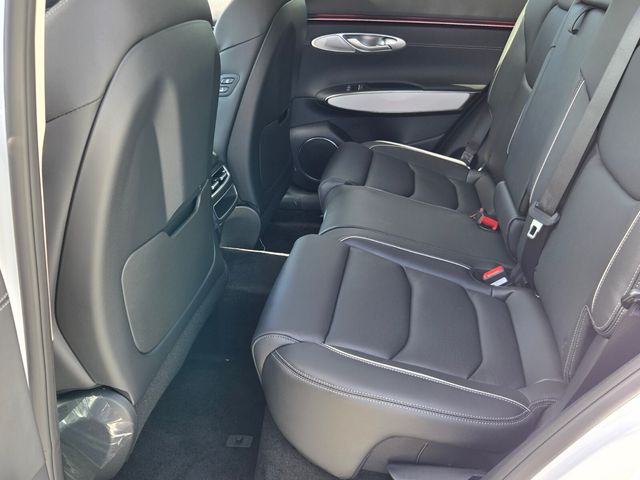 2027 Genesis Gv70