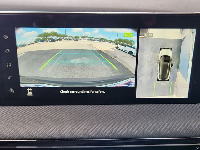 2025 Nissan Kicks SR photo 12