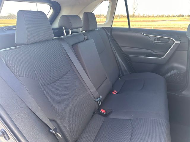 2019 Toyota RAV4 Hybrid LE