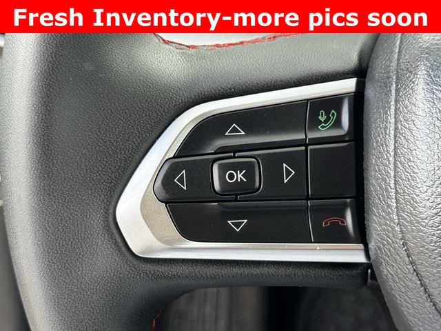 2025 Jeep Compass Trailhawk White at Legacy Ford