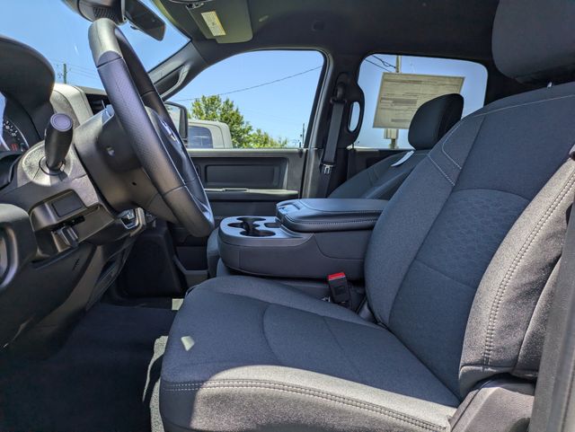 2026 Ram 2500 Black Express Crew Cab 4x4 6'4" Box