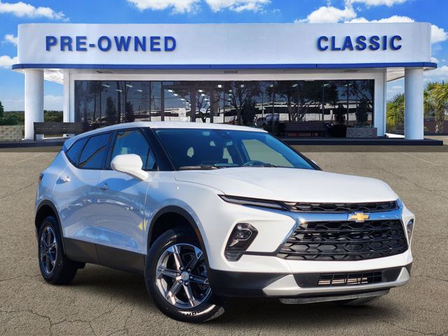 Summit White 2025 Chevrolet Blazer SUV / Crossover  9-Speed Automatic Overdrive
