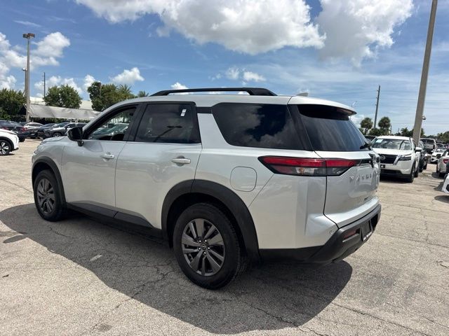 Used 2024 Nissan Pathfinder SUV