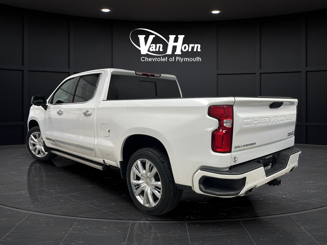 Used 2022 Iridescent Pearl Tricoat Chevrolet High Country image 7