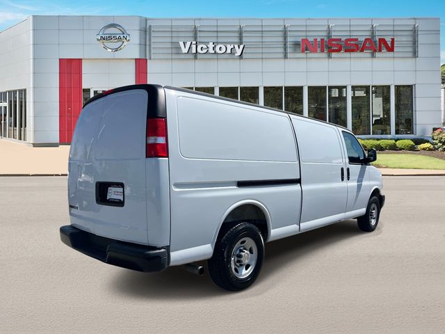Used 2025 White Chevrolet Work Van image 4