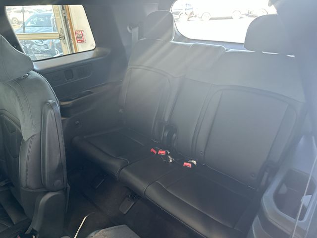 New 2027 White Kia X-Line SX Prestige image 28