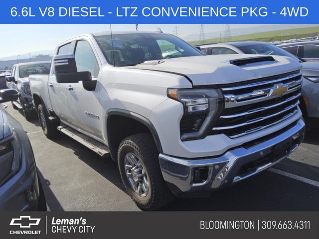 White (Iridescent Pearl Tricoat) 2024 Chevrolet Silverado 2500HD LTZ Crew Cab 4WD Pickup Truck Four-Wheel Drive Automatic
