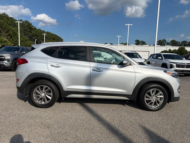 Used 2018 Silver Hyundai SEL image 2