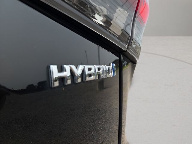 Used 2023 Toyota Highlander Hybrid SUV