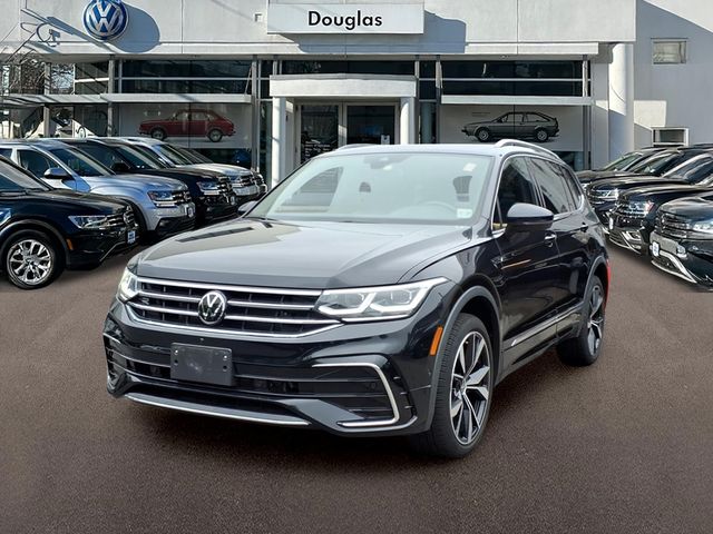 2022 Volkswagen Tiguan - Image 1