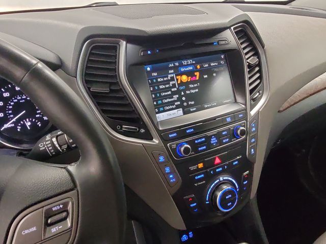 2017 – Hyundai – Santa Fe