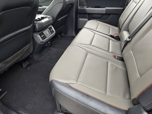 2025 Star White Metallic Tri-Coat Ford F-150 Lariat 4X4 Truck