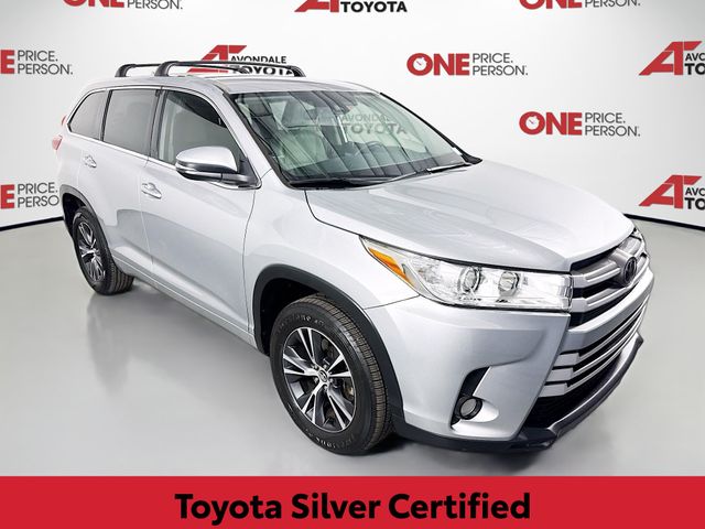 Celestial Silver Metallic 2018 Toyota Highlander SUV / Crossover Front-Wheel Drive 8-Speed Automatic
