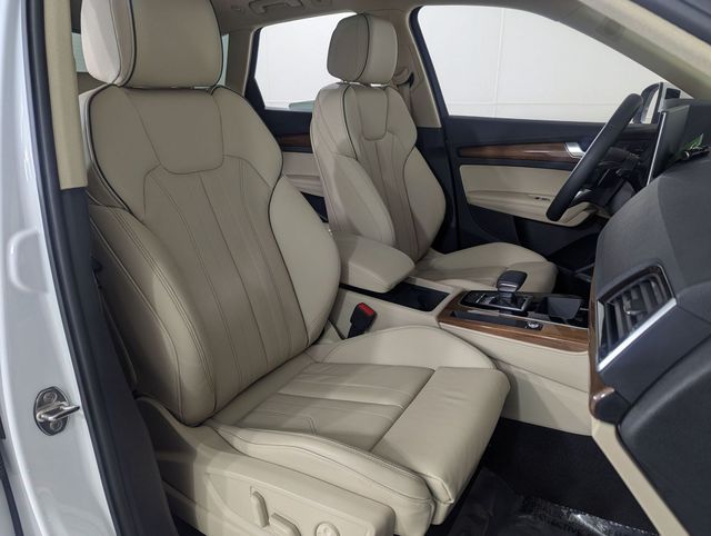 used 2024 Audi Q5 e car
