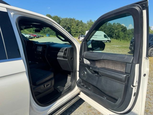 Used 2019 White Ford Limited image 14