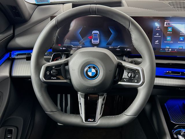 2025 BMW i5 xDrive40 11