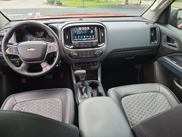 Used 2016 Red Chevrolet Z71 image 29