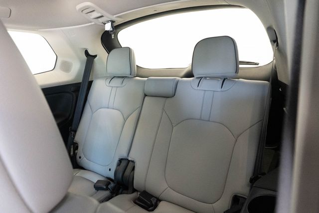 Used 2025 Honda Pilot SUV