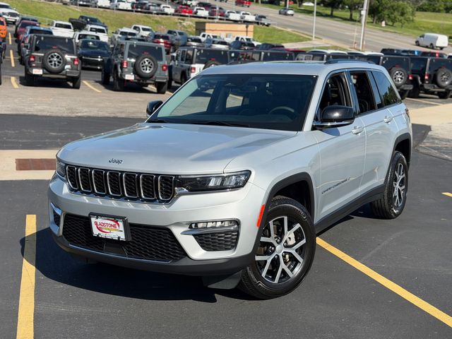 Used 2023 Jeep Grand Cherokee Limited with VIN 1C4RJHBGXPC606640 for sale in Kansas City