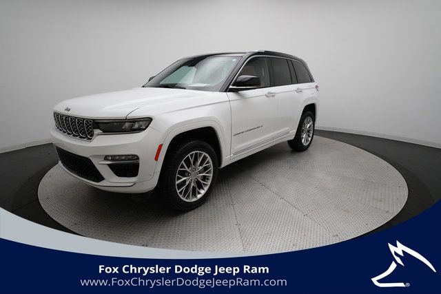 2023 Jeep Grand Cherokee Summit 4WD