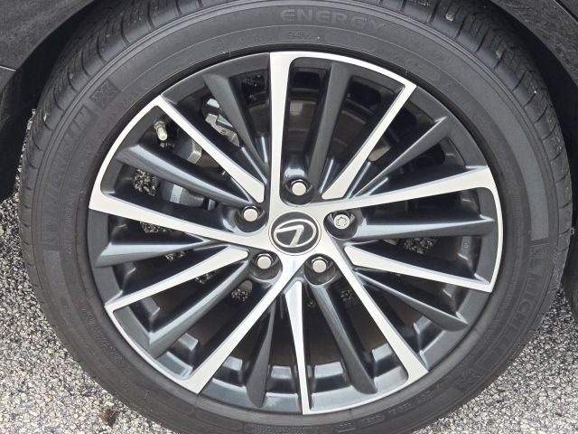 2025 Lexus ES 350:46335A1
