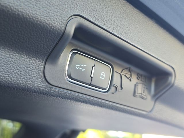 2023 Ford Explorer XLT:45402A