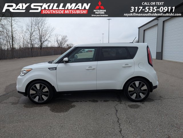 Used 2015 White Kia Exclaim image 11