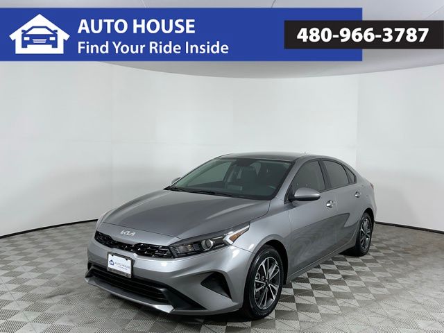 223732022 Kia Forte GT-Line