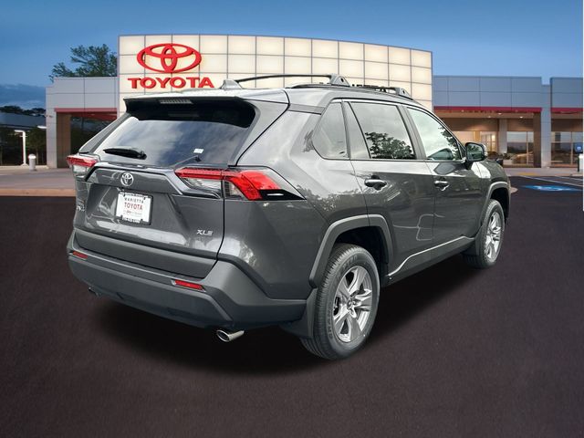 2024 Toyota RAV4 XLE 26