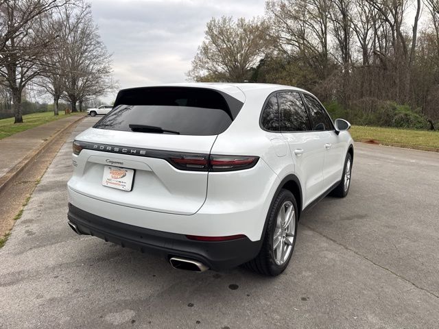 Used 2019  Porsche Base image 8
