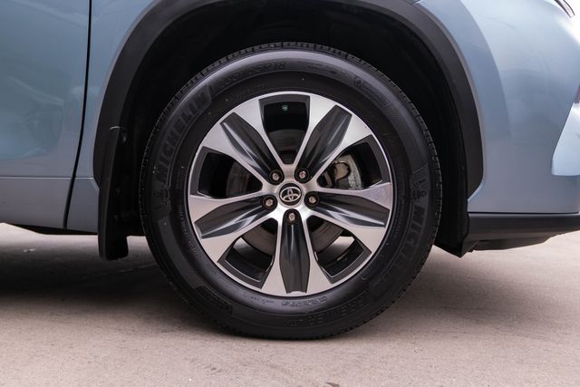 Used 2022 Toyota Highlander SUV