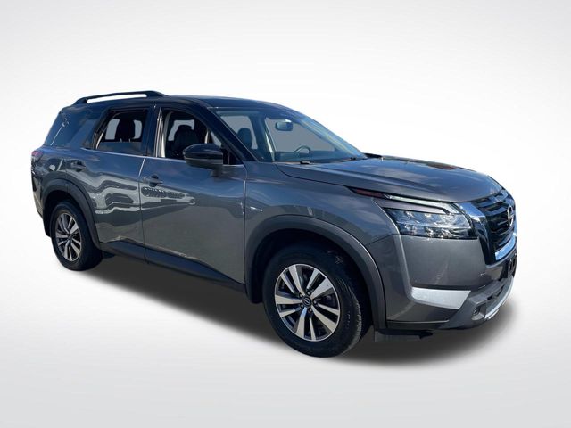 2022 Nissan Pathfinder SL 10