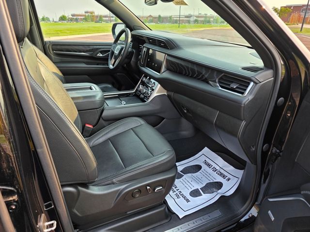 2022 GMC Yukon XL 4WD Denali